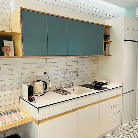 Bright And Modern Downtown Appartement